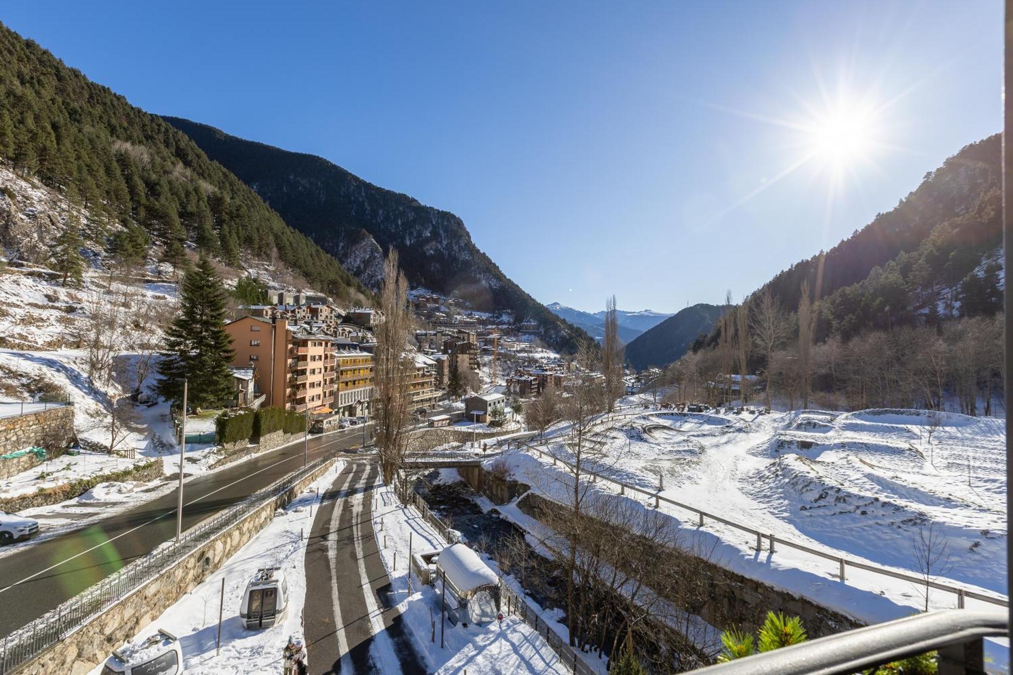 Apartaments Sant Moritz Arinsal Ngoại thất bức ảnh
